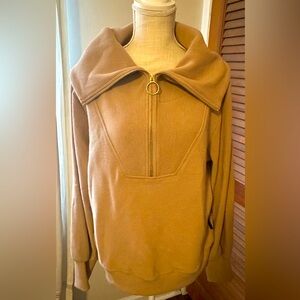 Varley sweater size medium